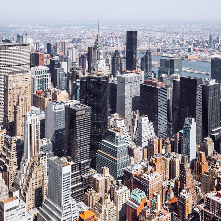 Parents evaluating schools in United Kingdom